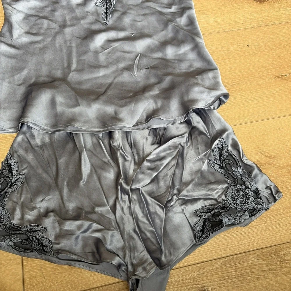 100% Silk Women's Camisole & Shorts Pajama Set Silky Silk Lace Size Medium